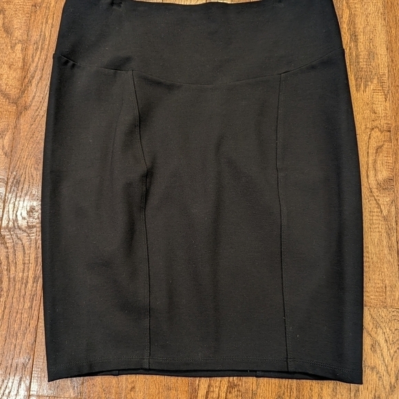 Ripe maternity skirt,  sz L, adjustable waist, black. - Picture 1 of 7
